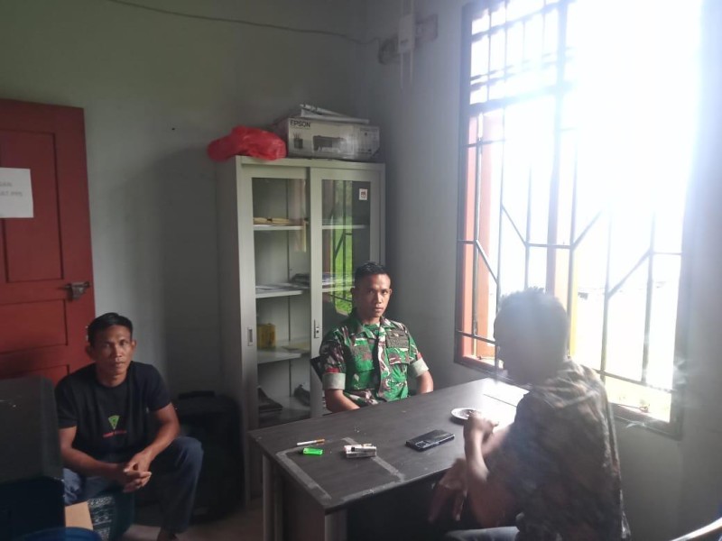 Babinsa Koramil 05/Gas Pratu Kairul Yakup Rutin Komsos Bersama Warga Binaan