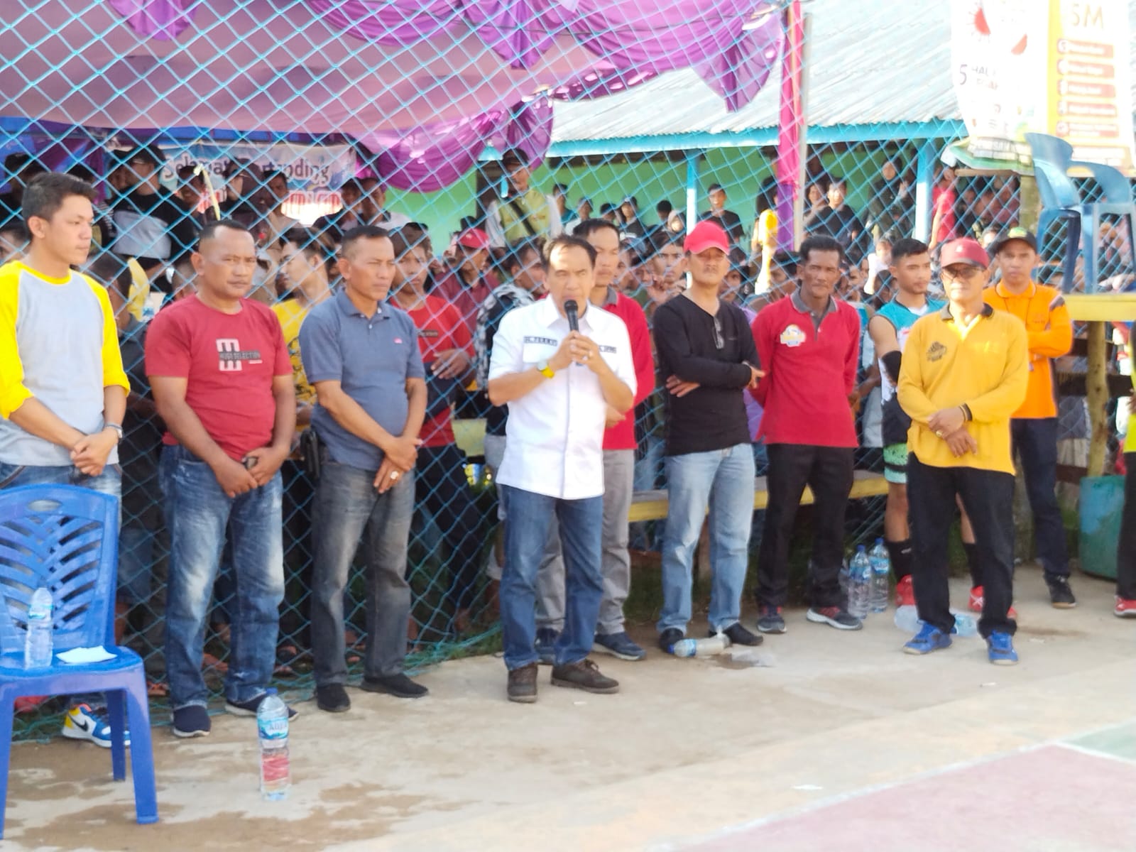 Disaksikan Ribuan Warga, Ferryandi Tutup Open Turnamen Pemuda Cup Terusan Kempas