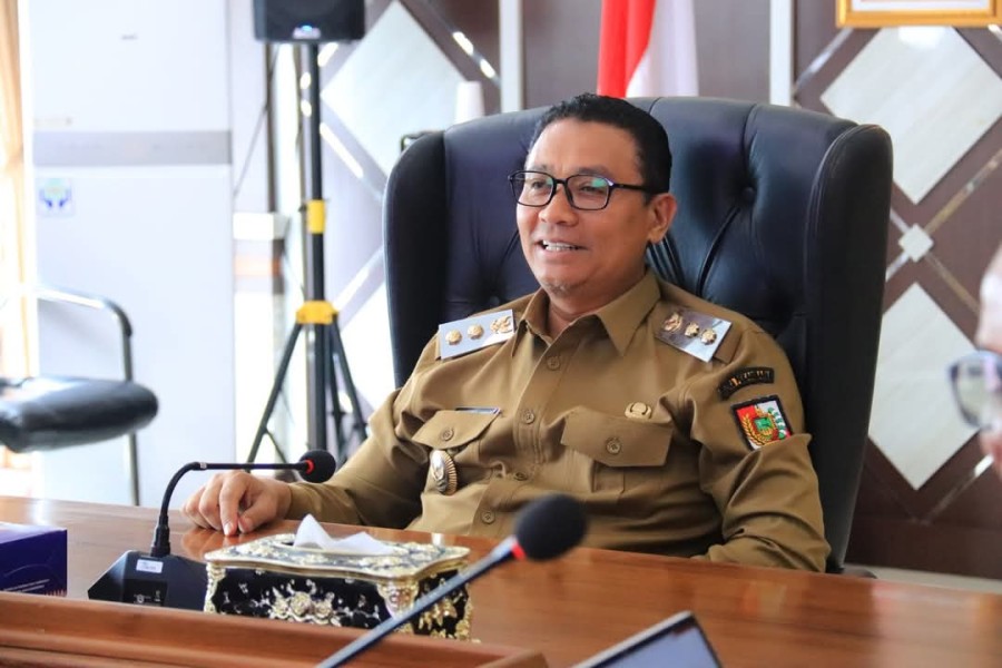 Wawako Pekanbaru Pimpin Rakor Petunjuk Teknis SPMB)