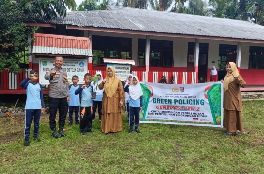 Bhabinkamtibmas AIPDA Andromik Laksanakan Kegiatan Green Policing di SDN 17 Teluk Sungka