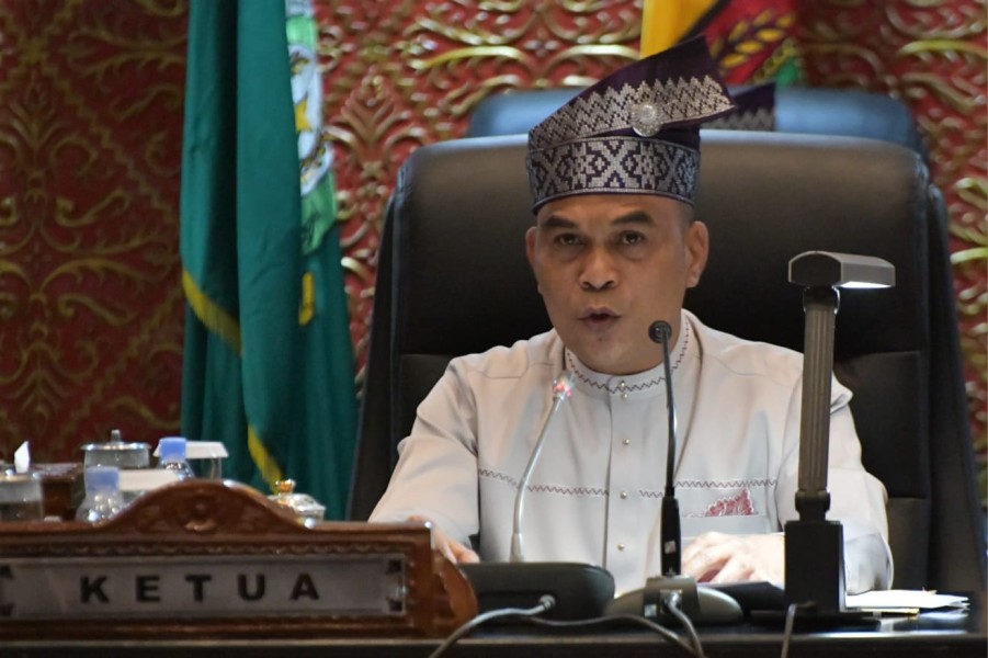 Rapat Paripurna Hari Jadi Provinsi Riau Ke-68, Ketua DPRD Gaungkan Daerah Istimewa