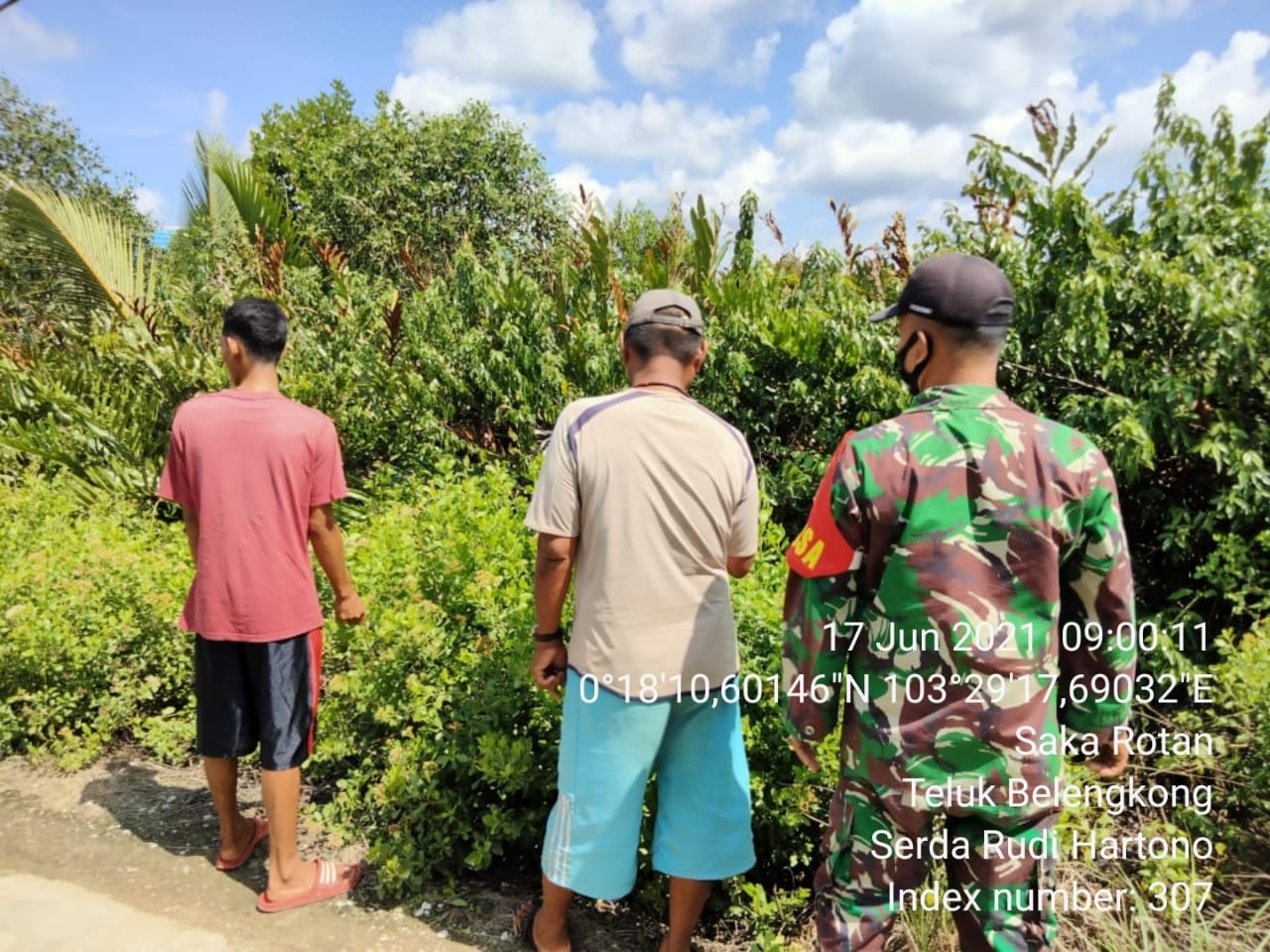 Pengendalian Karhutla Diantisipasi Patroli Agresif oleh TNI Koramil 06/Kateman dan Warga Sakarotan