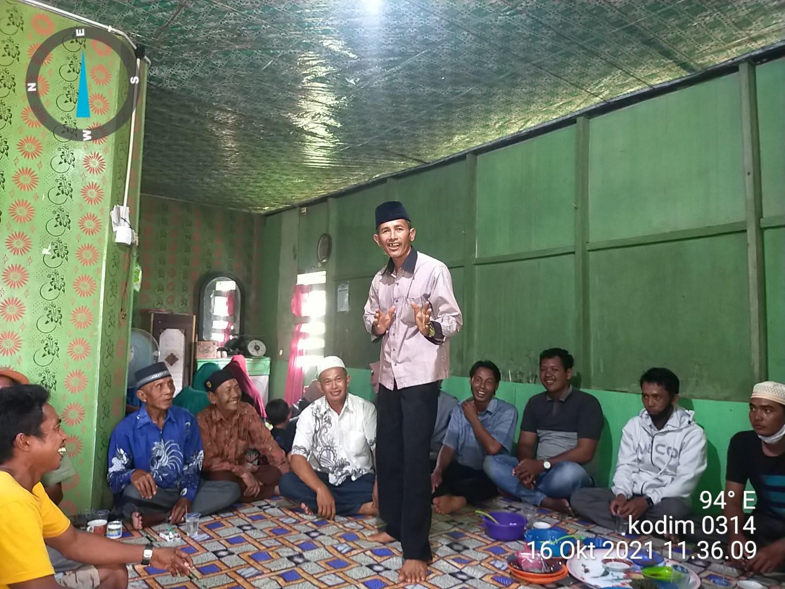 Babinsa Koramil 07/Reteh Pantau dan Amankan Pelaksanaan Kampanye Calon Kades di Kuala Patah Parang