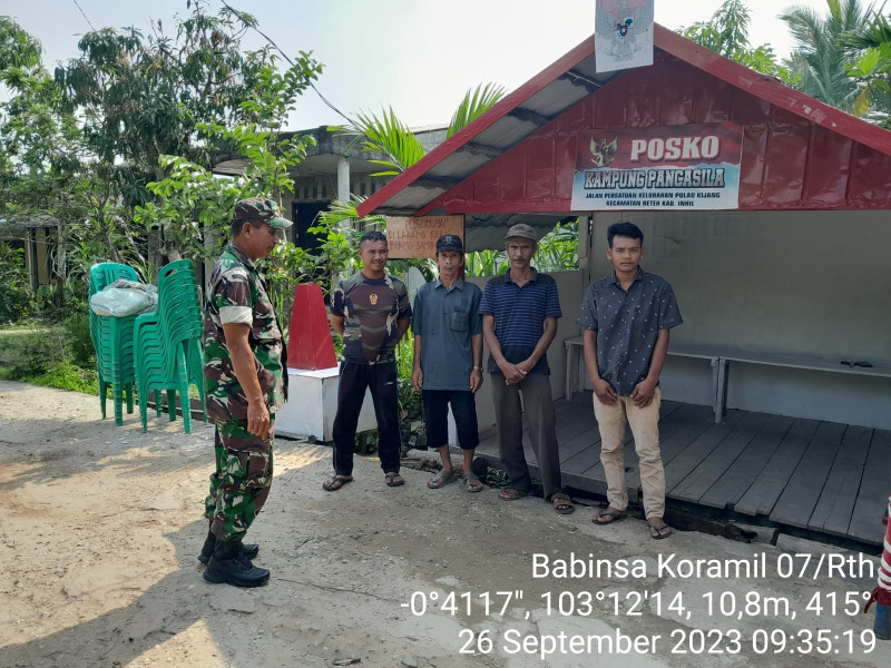 Bersama Masyarakat dan Pemuda, Koramil 07/Reteh Berikan Pemahaman Terkait Nilai-nilai Pancasila