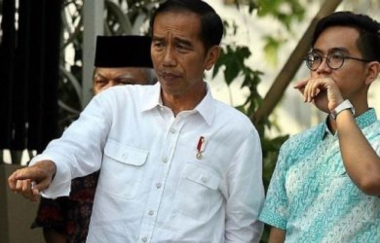 Pertanyaannya, Kenapa PDIP Belum Keluarkan Rekomendasi buat Anak dan Menantu Jokowi?