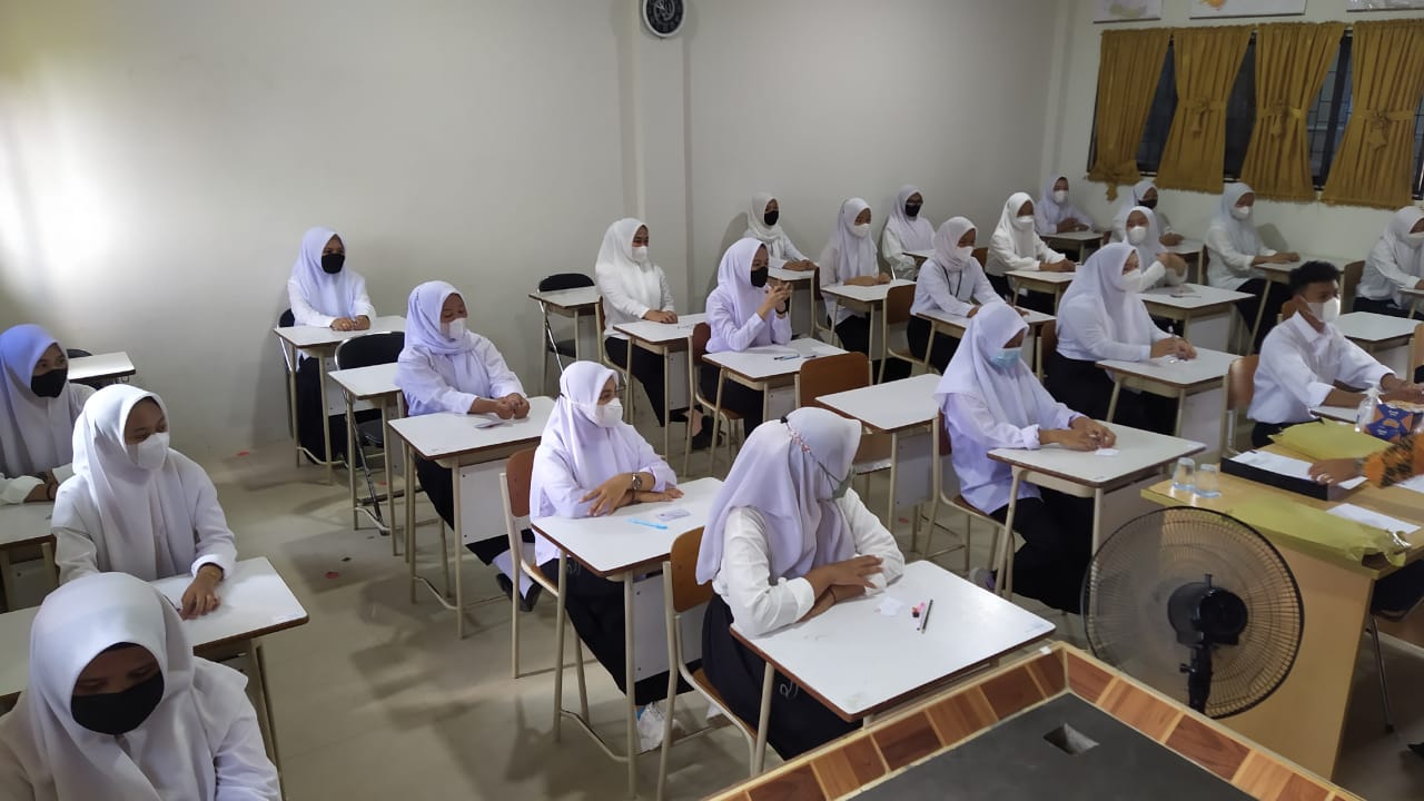 Penerimaan Mahasiswa Baru, STIKes Husada Gemilang Lakukan Tes Ujian Tertulis