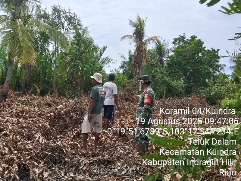 Karhutla: Babinsa Koramil 04/KDR Laksanakan Patroli Guna Meningkatkan Kesadaran Masyarakat