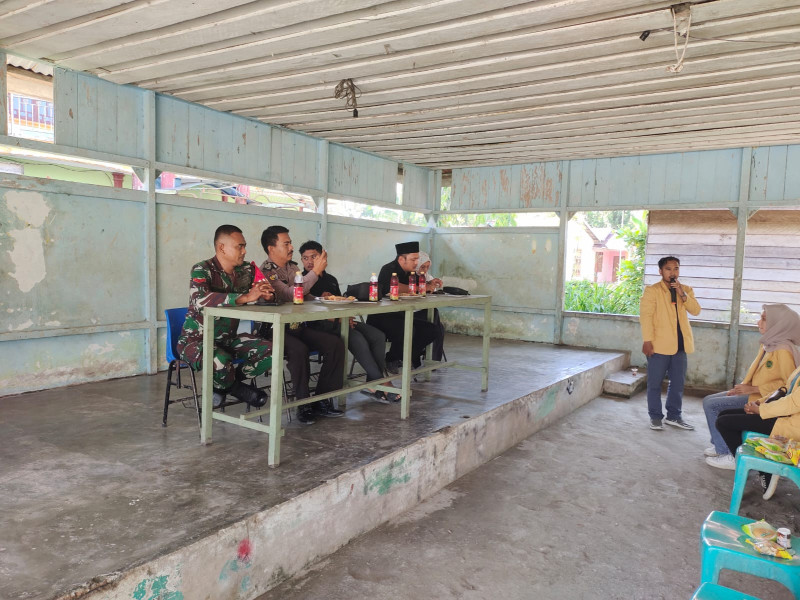 Meriahkan Peringatan HUT RI, Babinsa Desa Sencalang Bentuk Kepanitiaan Sekaligus Perkenalan Mahasiswa KKN UNISI