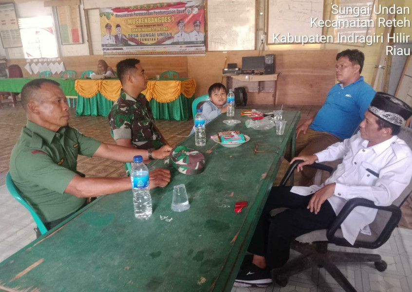 Koramil 07/Reteh Bersama Aparatur Desa Jaga Kebersamaan dan Jalin Silaturahmi