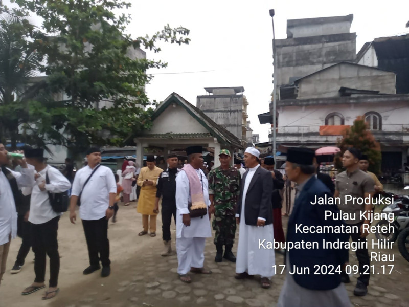 Melalui Komsos, Koramil 07/Reteh Juga Ikuti Pelaksanaan Hewan Kurban di Kecamatan Reteh