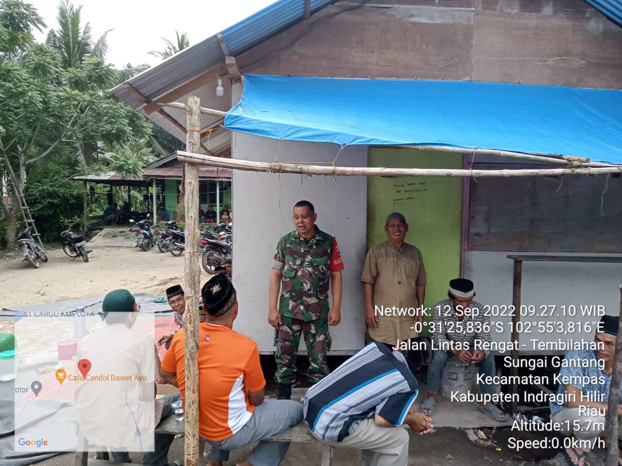 Keakraban Personil Koramil 03/Tempuling Dan Warganya, Tumbuhkan Kekompakan Serta Kemanunggalan