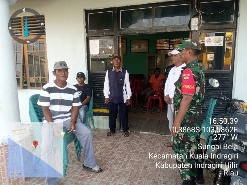 Babinsa Koramil 04/Kuindra Rutin Jaga Kekompakan dan Kebersamaan Melalui Komsos