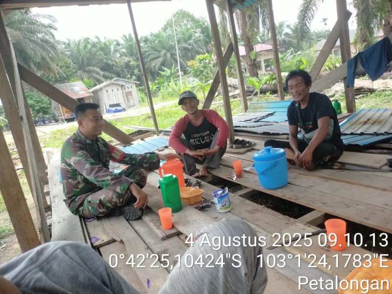 Babinsa Koramil 09/KMG Berkomitmen untuk Meningkatkan Kesadaran Warga