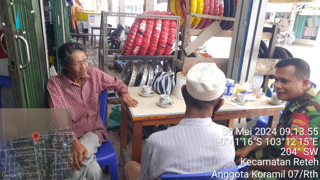 Serma Damrianto Wujudkan Kebersamaan Melalui Komsos Bersama Masyarakat