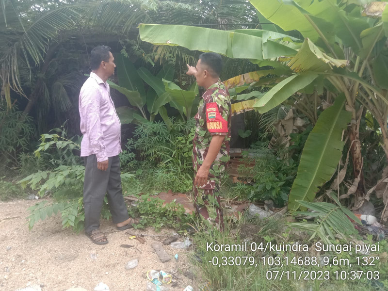 Turun Ke Wilayah Binaan, Babinsa Koramil 04/Kuindra Tetap Lakukan Patroli Bersama Warga