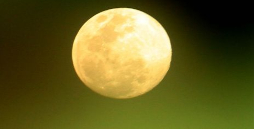 Siap-siap! Ini 3 Cara Melihat Supermoon Terakhir di Tahun 2020 Malam Ini