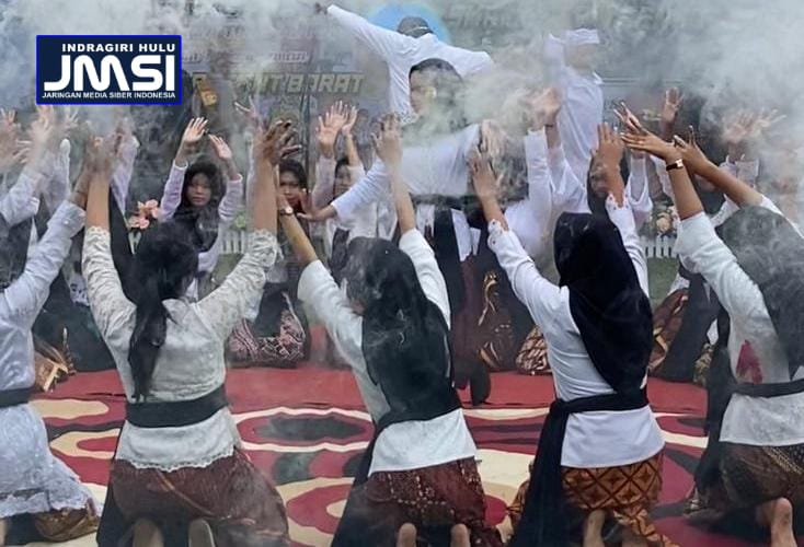 HUT ke-32 SMA-N 1 Rengat Barat Meriah, Gelar Pertunjukan dan Perlombaan