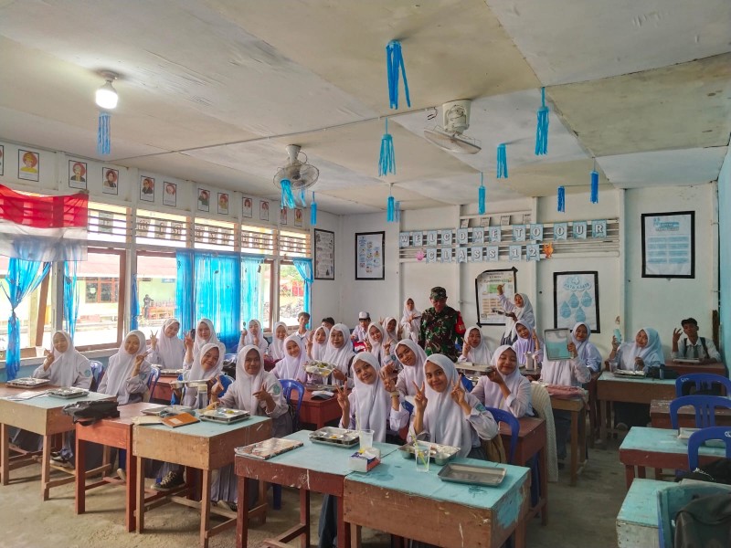 Babinsa Koramil 09/Kemuning: Kami Akan Terus Dukung Program MBG