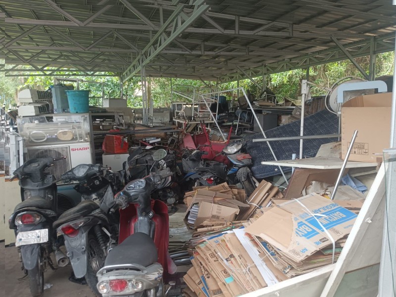 Diduga Dicuri Pemulung, Aset Barang Rusak Di RSUD Kabupaten Siak Hilang, Peaku  Terekam CCTV