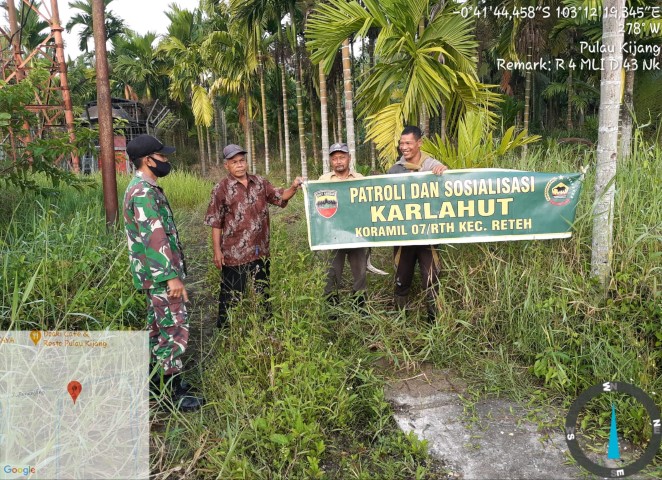 Babinsa Koramil 07/Reteh Ajak Masyarakat Agar Peduli Terhadap Karhutla