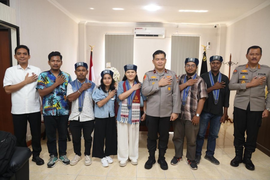 Brigjen .Pol .Anom Wibowo Wakapolda Kepri Terima Audensi GMKI Batam, Bahas Isu Pembangunan Dan Keamanan Wilayah Brigjen .Pol .Anom Wibowo Wakapolda Kepri Terima Audensi GMKI Batam, Bahas Isu Pembangunan Dan Keamanan Wilayah