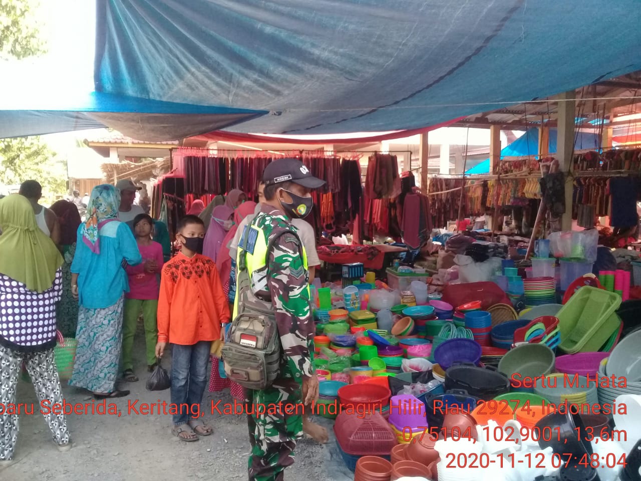 Penegakan Prokes di Pasar Kembang, Ini Kata Babinsa Koramil 09/Kemuning Kodim 0314/Inhil