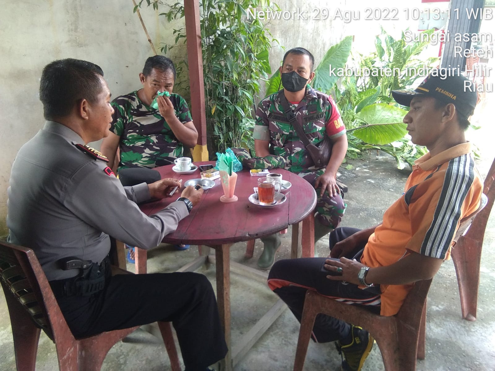 Serda Perdamaean Rutin Lakukan Komsos Bersama Tokoh Masyarakat dan Kapolsek Reteh