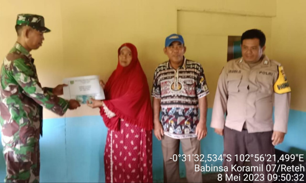 Dampingi Penyaluran BLT Kepada Warga Binaan Oleh Danramil 07/Reteh