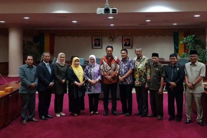 Rektor Bersama UIR Bersama UIN Susqa Serta Unilak Teken MoU Tri Dharma dengan Ketua DPRD Riau