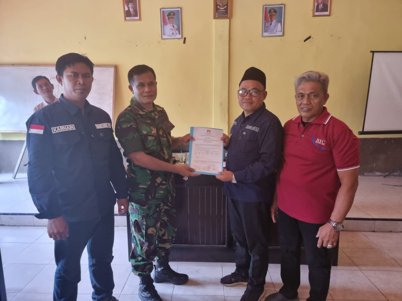 Babinsa Koramil 03/Tpl Menghadiri Undangan Rapat Pleno Terbuka Rekapitulasi Daftar Pemilih Sementara Hasil Perbaikan (DPSHP)