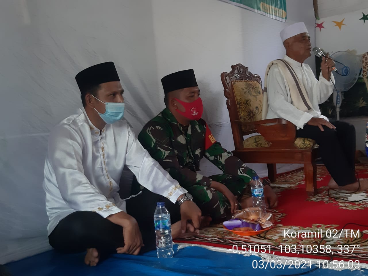 Babinsa Koramil 02/Tanah Merah Hadiri Isra' Mi'raj di Sungai Ambat
