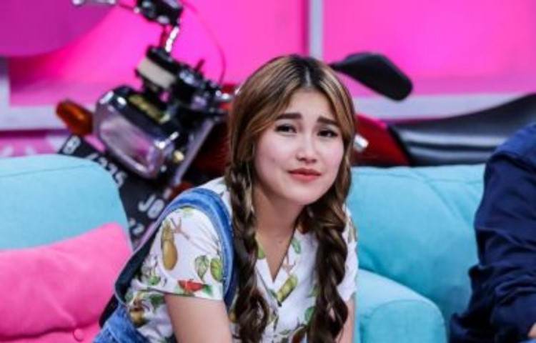 Unggah Foto SMA, Ayu TingTing Ikut Until Now Changelle, Ternyata Bening dari Dulu