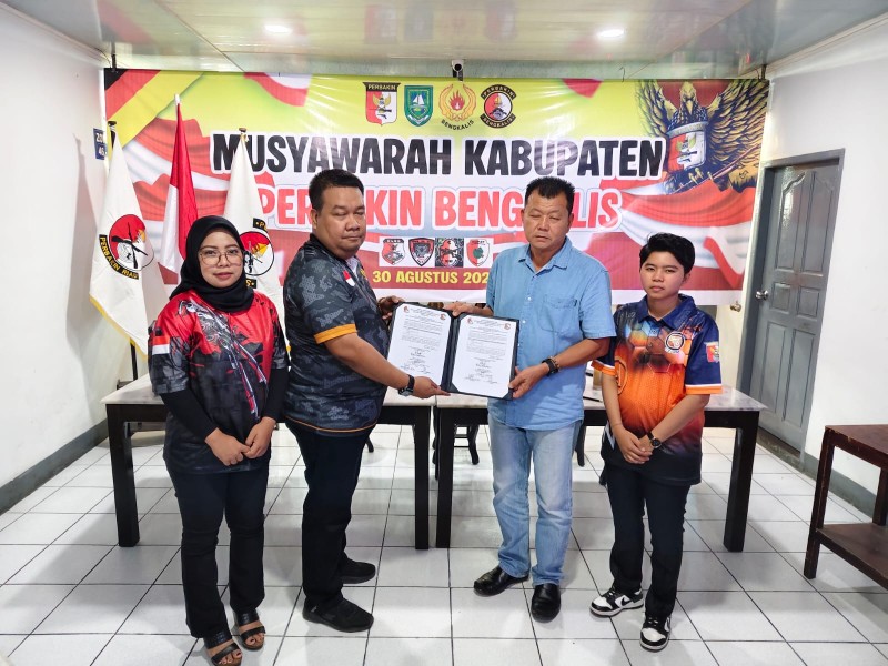 Terpilih Aklamasi, Ruby handoko Alias Akok Pimpin Perbakin Bengkalis Periode 2025-2029. Terpilih Aklamasi, Ruby handoko Alias Akok Pimpin Perbakin Bengkalis Periode 2025-2029.