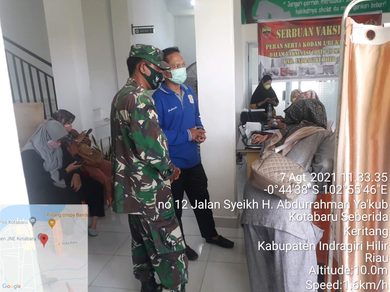 Babinsa Koramil 09/Kemuning Kembali Dampingi Serbuan Vaksinasi di Kotabaru