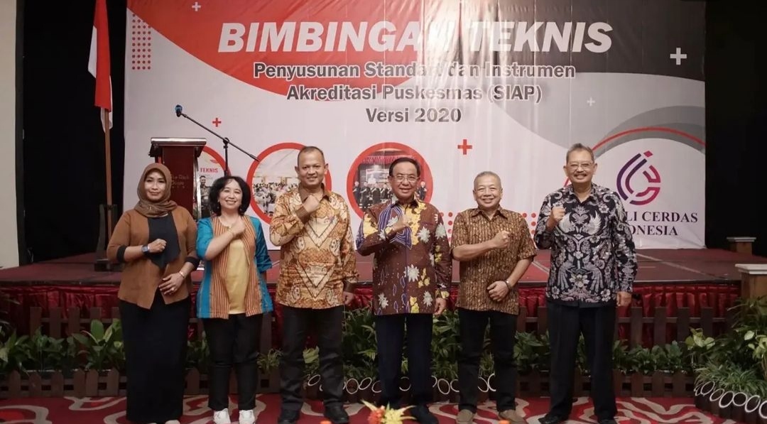 Tingkatkan Pelayanan Mutu Puskesmas di Inhil, Bupati Resmi Buka Bimtek SIAP 