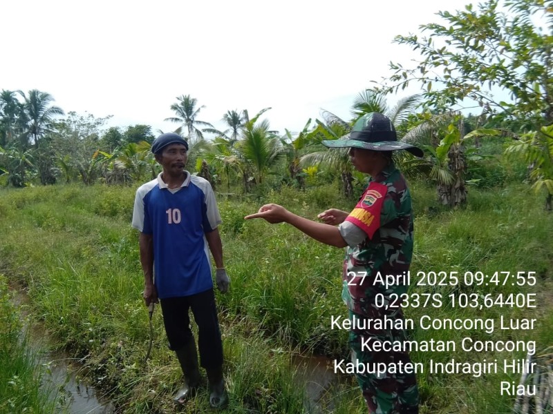 Panas Menjadi-jadi, Babinsa Koramil 04/Kuindra Intenskan Patroli Karhutla