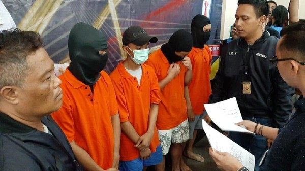 Korban Pengeroyokan Tewas Dibacok Celurit dan Dihantam Stik Golf