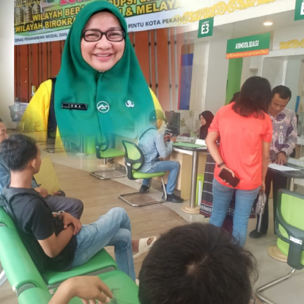 Masyarakat Puas dengan Pelayanan Cepat, Ramah dan Terkoneksi di Disdukcapil Pekanbaru