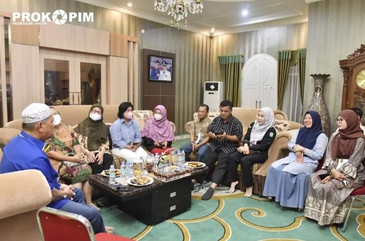 Wabup Inhil Terima Kunjungan Presiden Toksikologi Indonesia Dr Tri Maharani, M.Si Sp.EM