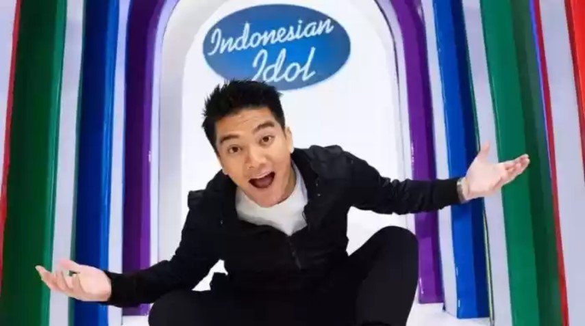 Jadi Host Baru, Boy William Jaga Sopan Santun ke Juri Indonesian Idol