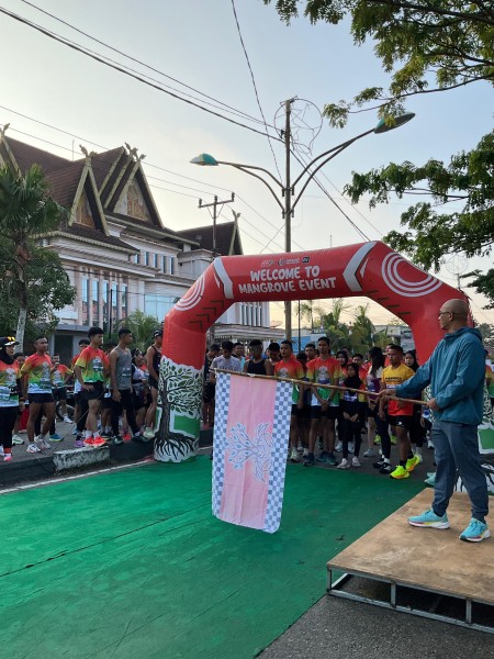 Bakau Run 2025, YMI Ajak Masyarakat Peduli Mencintai Mangrove Demi Masa Depan