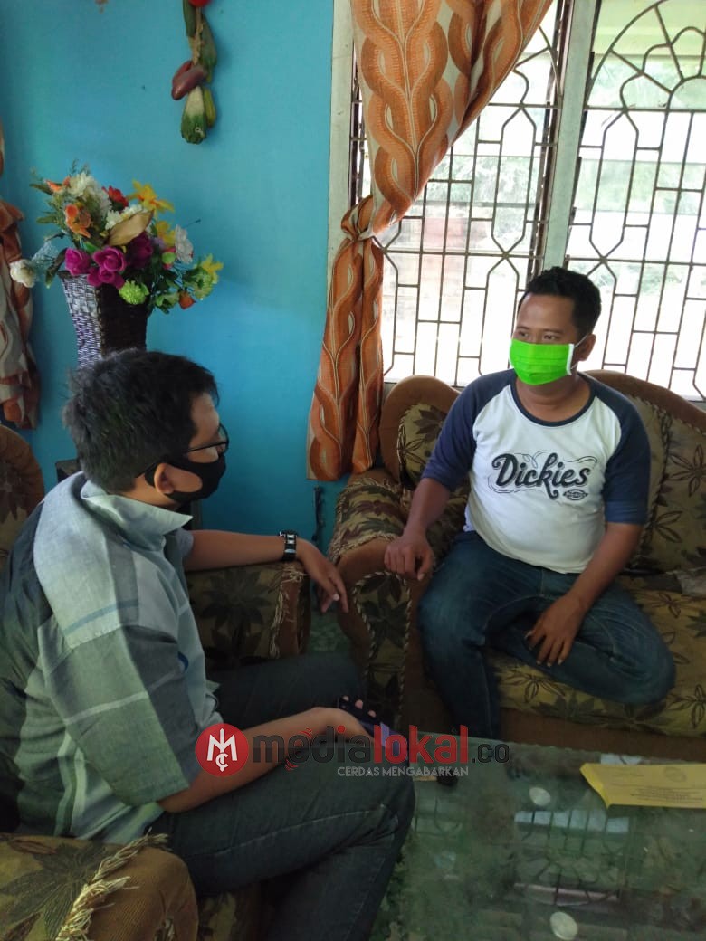 Melalui Spanduk, Pospera Desak Jalan Sei Dua di Kota Tanjungbalai Agar Diperbaiki