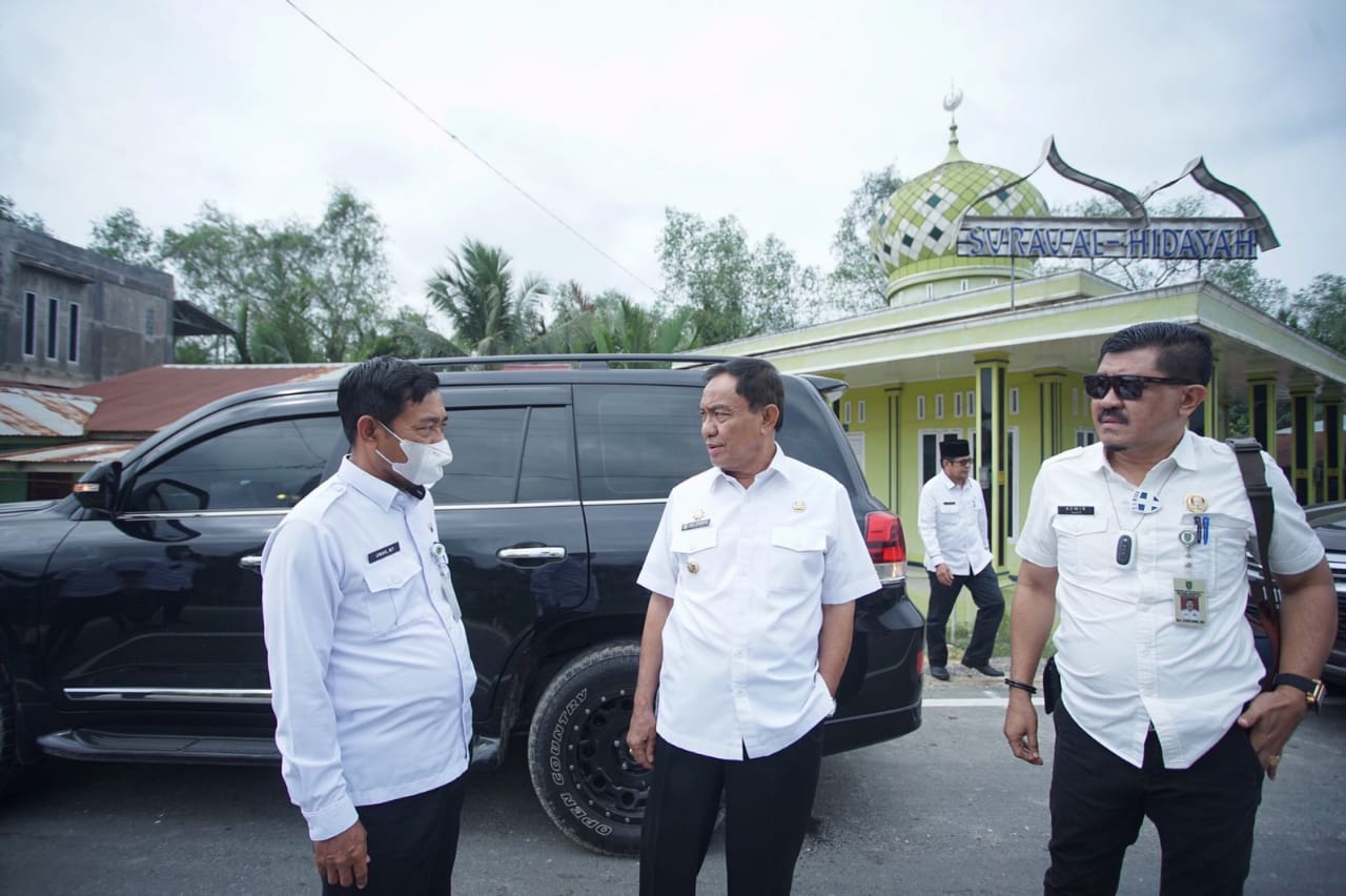 Bupati Tinjau Jalan Provinsi Dibagian Selatan