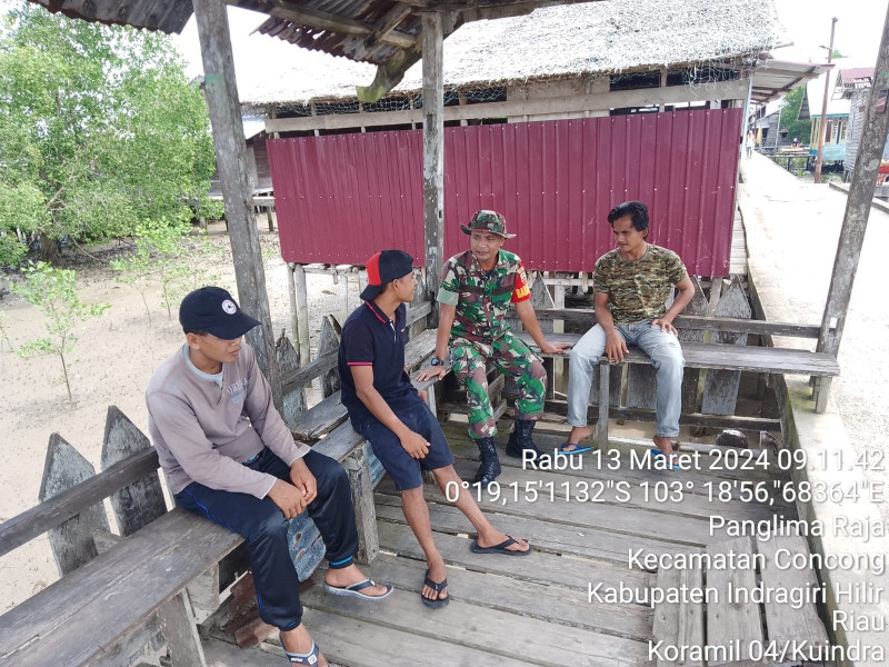 Koramil 04/Kdr Babinsa Desa Concong Dalam Serda Boby Arisandi Melaksanakan Komsos Dengan Warga Binaan