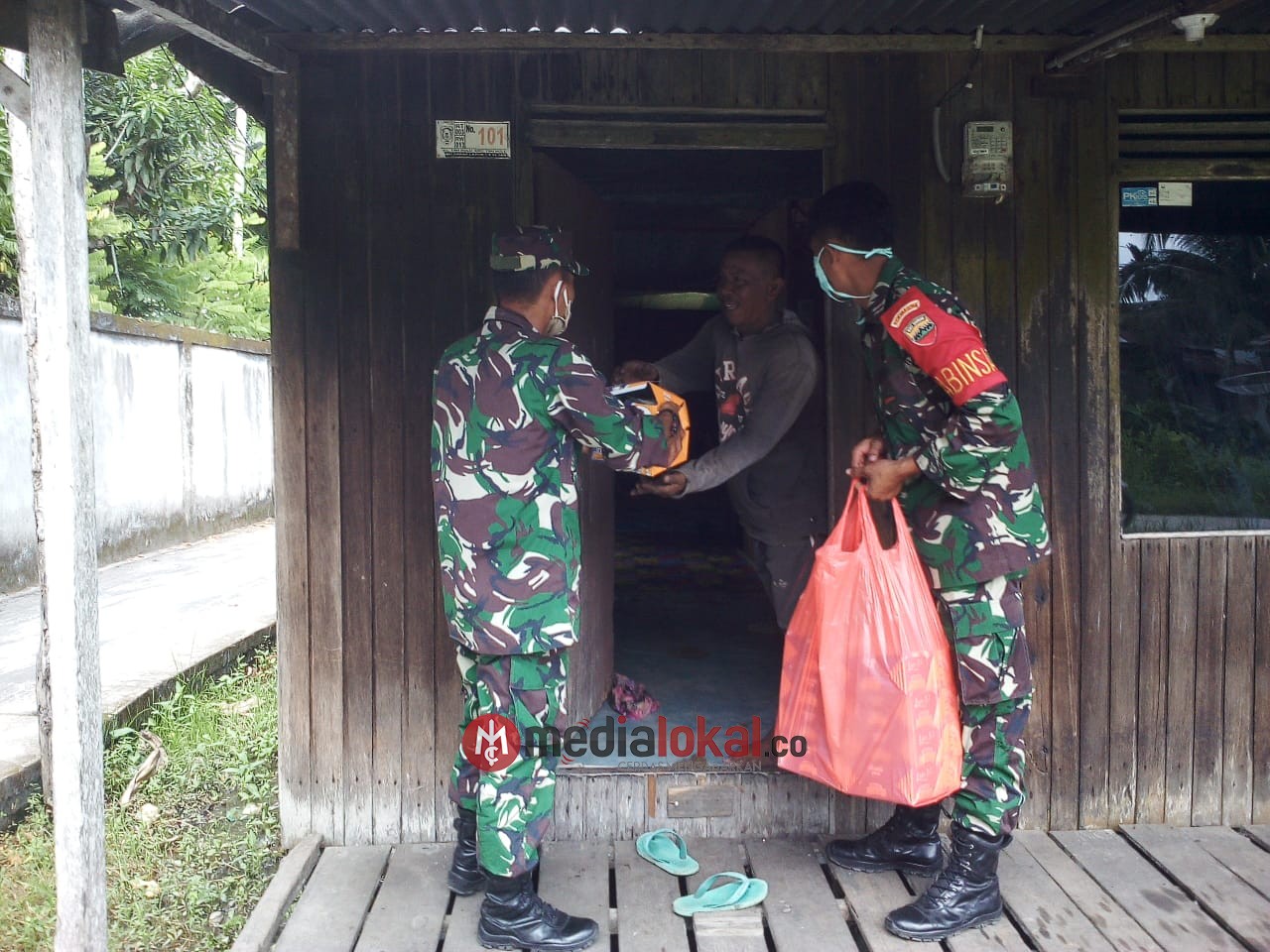 Dilakukan dari Jumat ke Jumat, Puluhan Nasi Kotak Terus Disalurkan Kodim 0314/Inhil