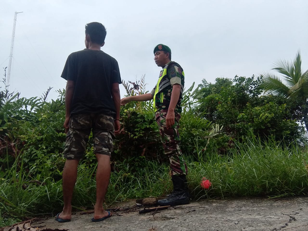 Sosialisasi Karlahut Bersama MPA dan Juga Babinsa Koramil 04/Kuindra