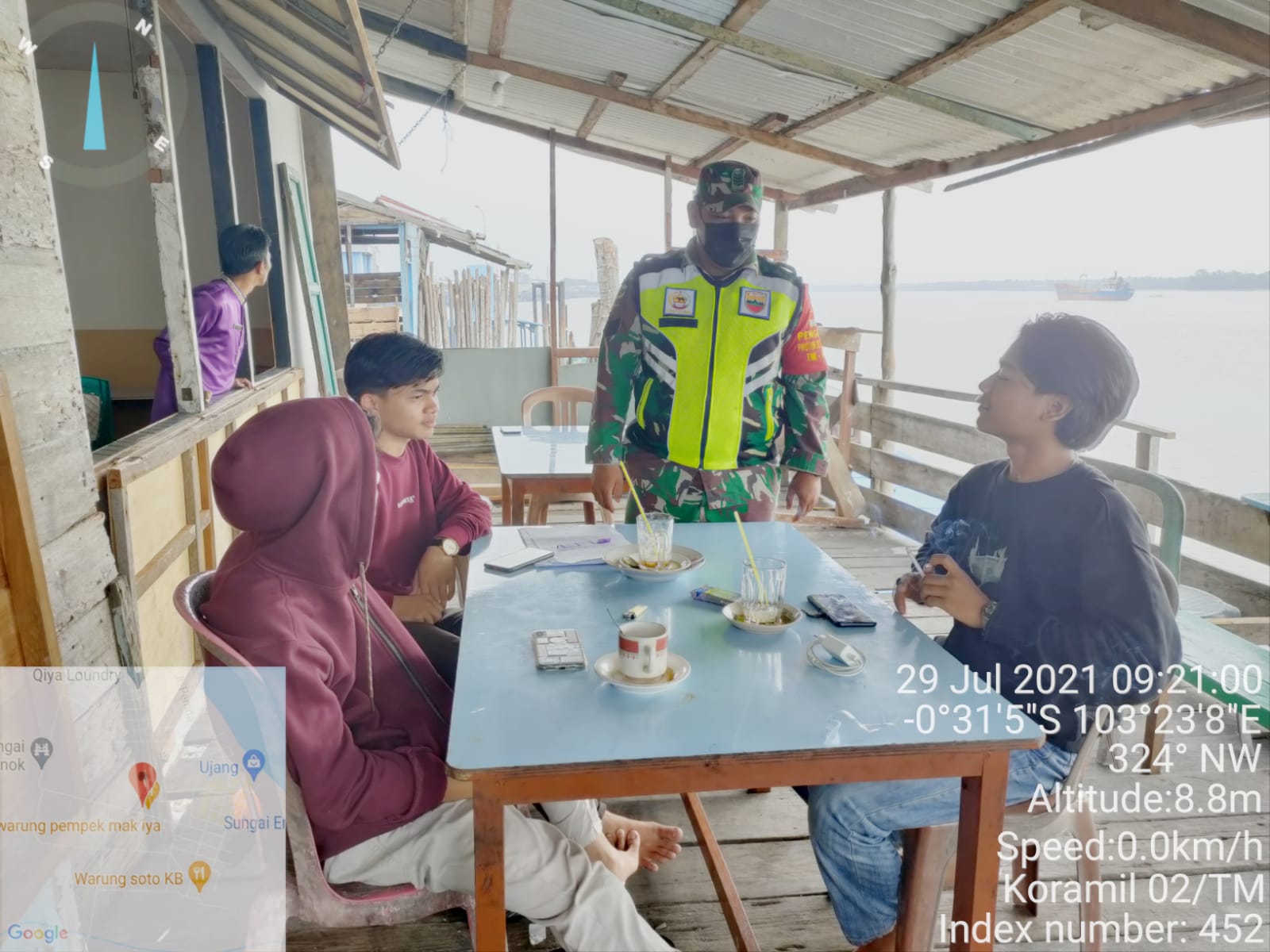 Pencegahan Covid-19, Koramil 02/Tanah Merah Lakukan Penegakan Protkes