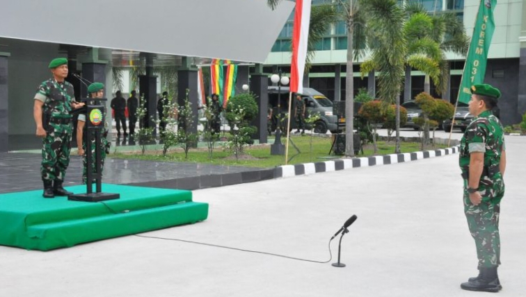 Danrem 031 Wira Bima Pimpin Upacara Kenaikan Pangkat di Makorem
