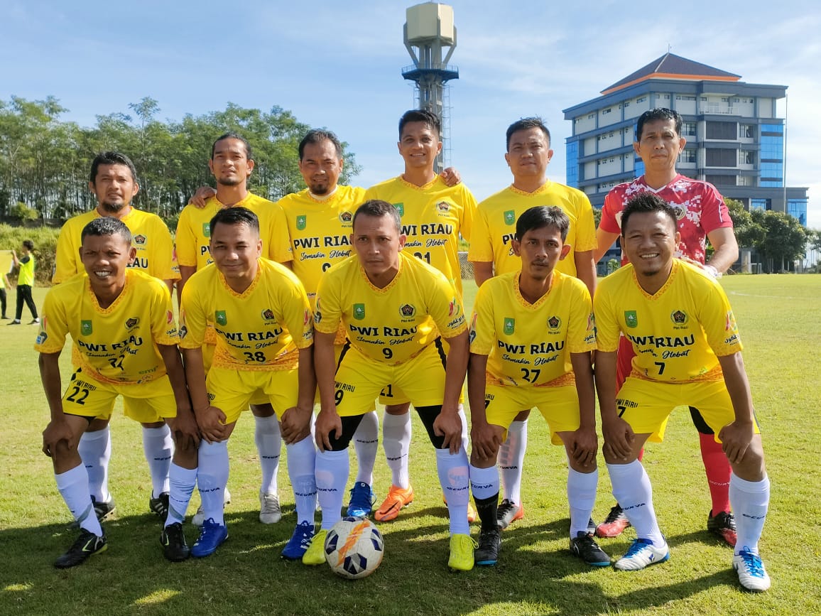 Porwanas XIII, Tim Sepakbola PWI Riau Kalahkan Sumsel 4-0, Febri Hattrick