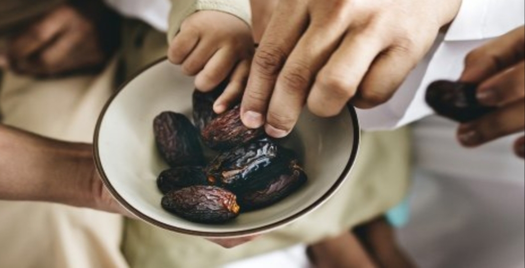 Ternyata Inilah Dua Menu Buka Puasa yang Dianjurkan Rasulullah SAW, Yuk Lihat 